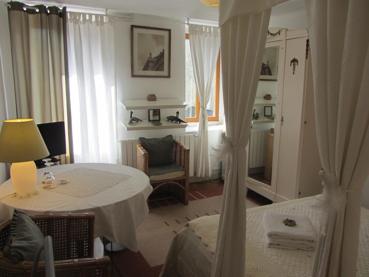 La Maison De Natasha Castillon-en-Couserans Bagian luar foto